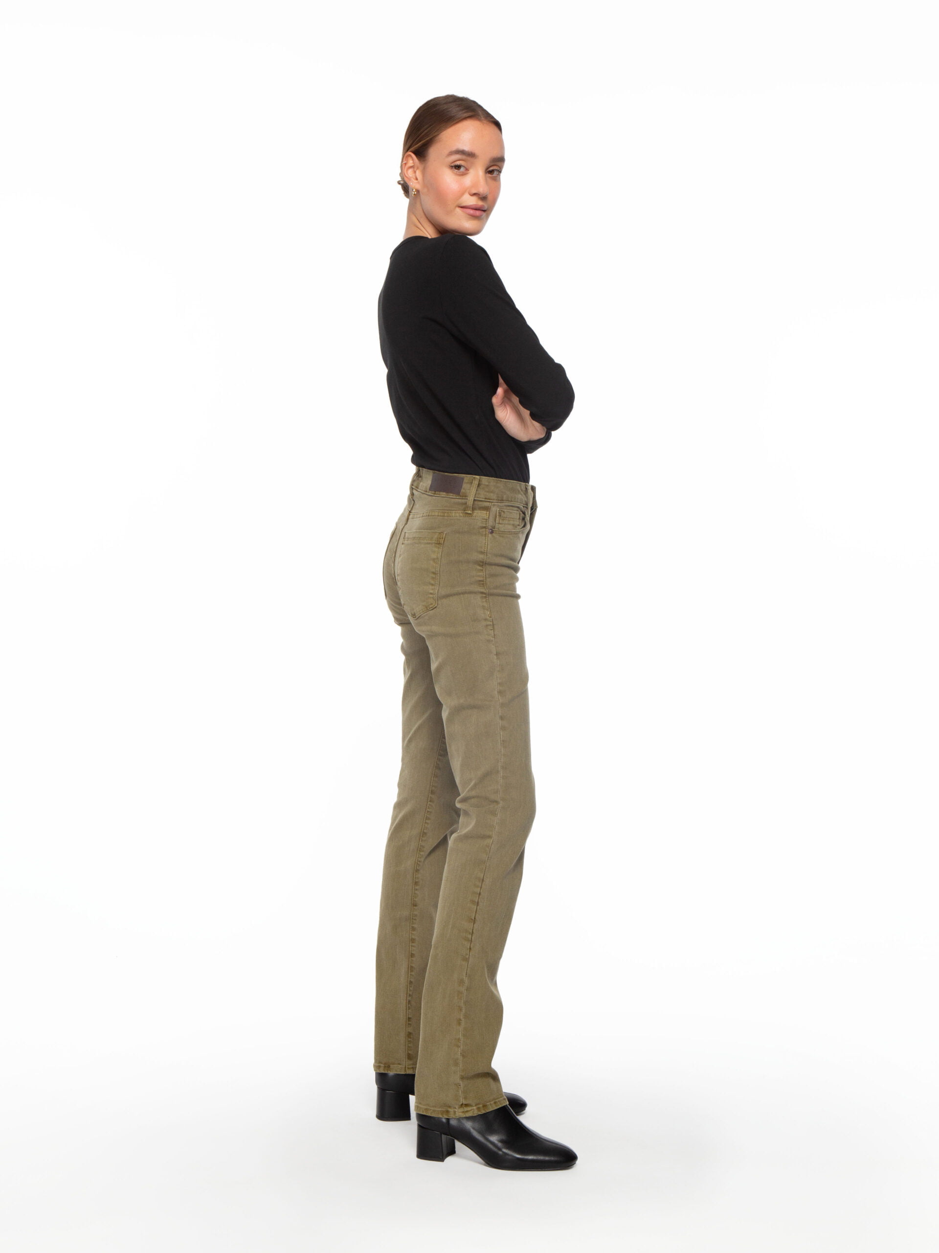 Bombshell Straight in Army