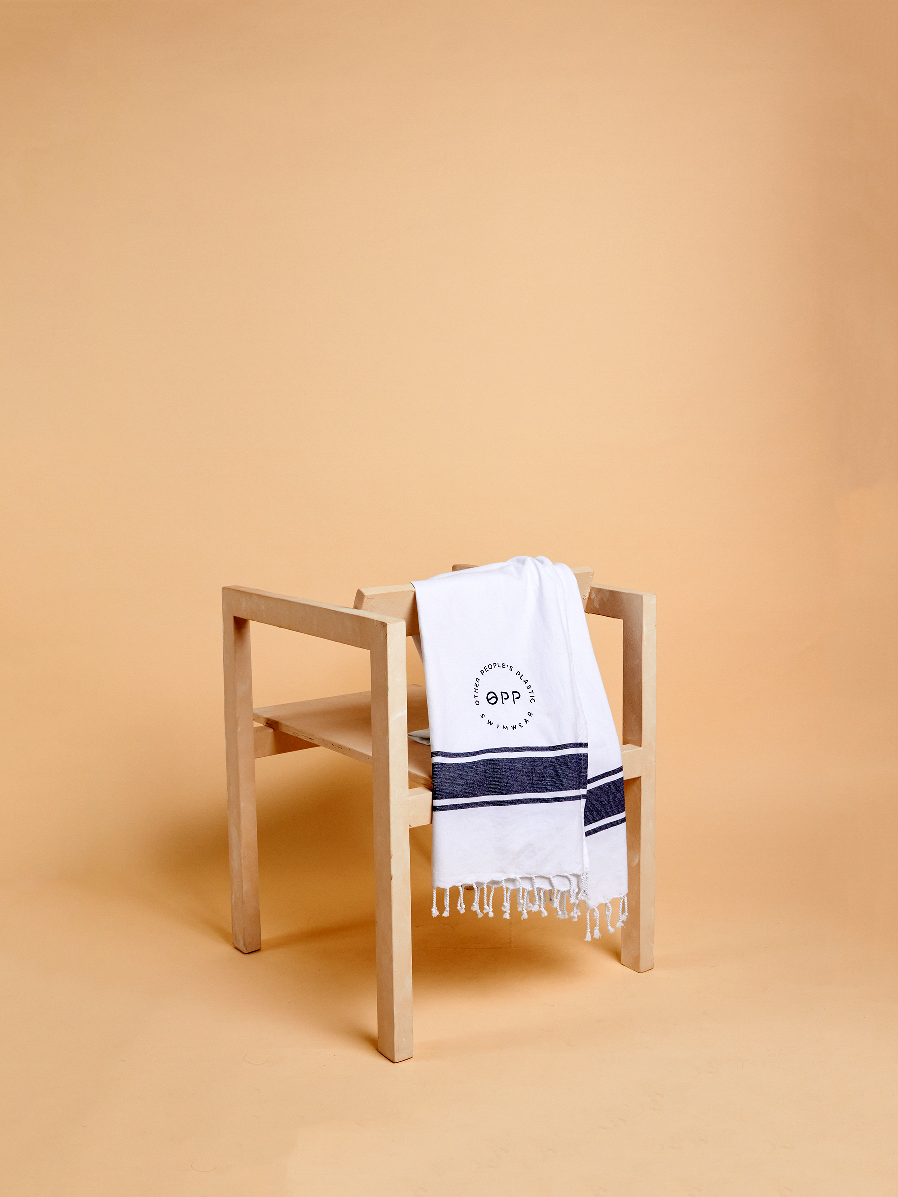 The Skylar Fouta in Santorini White